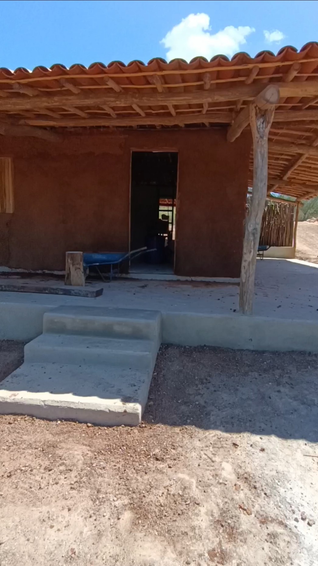 Fazendo o Serviço da Nossa Casa ? #vidanaroça #sitio #caipira #casa #vidanaroçacasaantiga